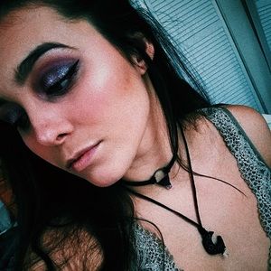 Meet your Posher, Jenine